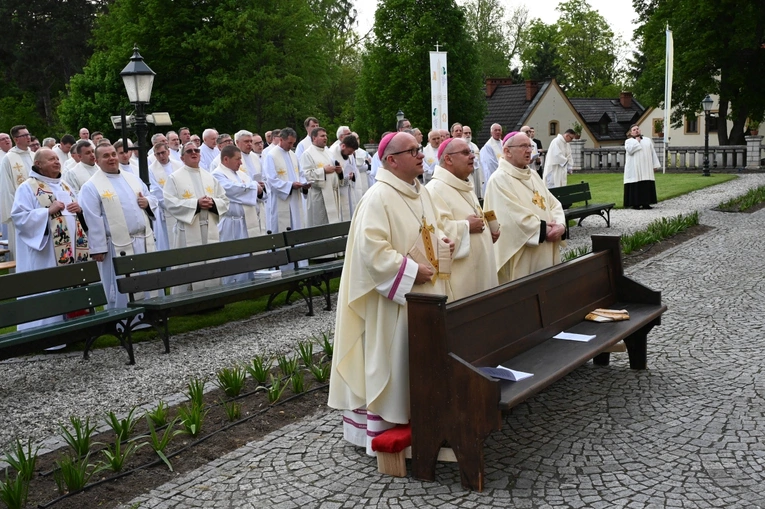 Jubileuszowa pielgrzymka kapłanów do sanktuarium św. Jacka