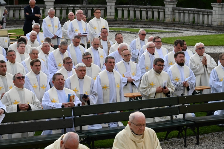 Jubileuszowa pielgrzymka kapłanów do sanktuarium św. Jacka