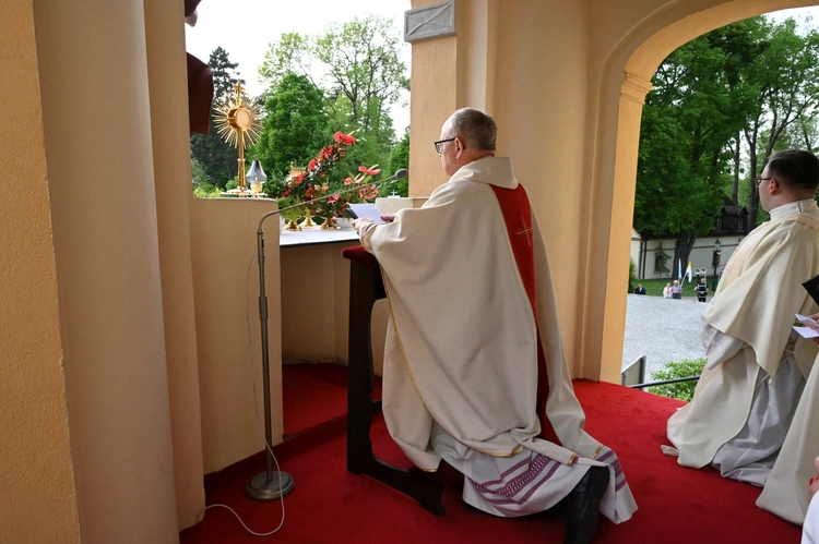 Jubileuszowa pielgrzymka kapłanów do sanktuarium św. Jacka