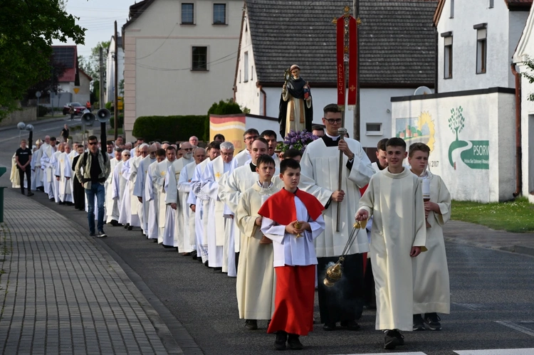 Jubileuszowa pielgrzymka kapłanów do sanktuarium św. Jacka