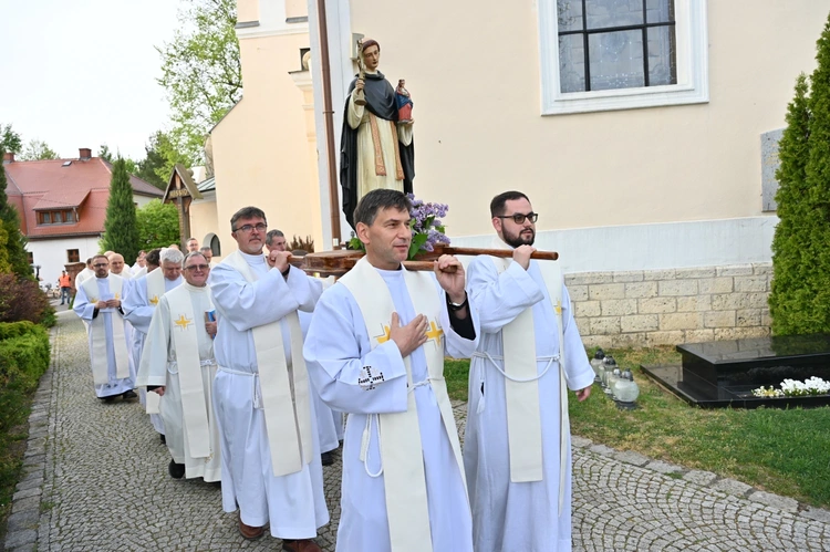 Jubileuszowa pielgrzymka kapłanów do sanktuarium św. Jacka