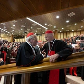 Kardynałowie proszą Lud Boży o modlitwę przed wyborem papieża