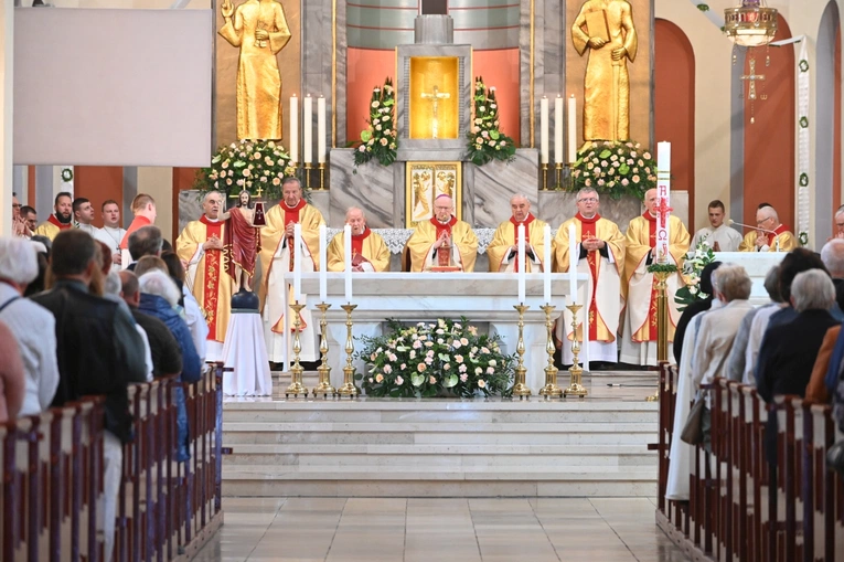 100-lecie parafii Świętych Apostołów Piotra i Pawła w Opolu