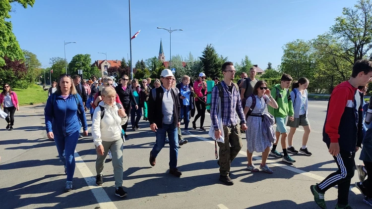 Pielgrzymkowa majówka z Sobótki do Sulistrowiczek