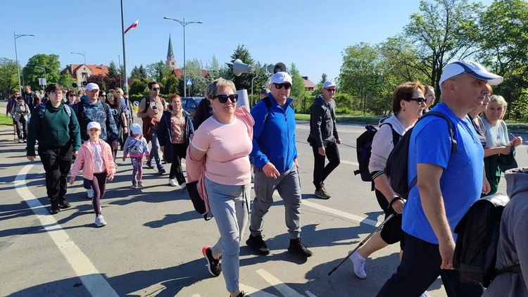 Pielgrzymkowa majówka z Sobótki do Sulistrowiczek