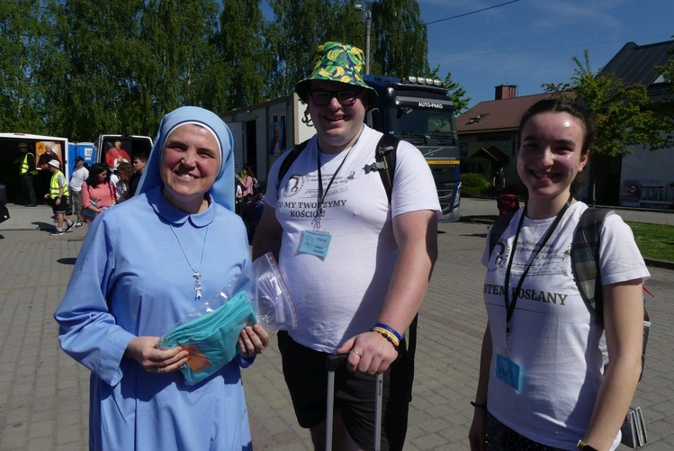 Pielgrzymi łagiewniccy dają świadectwo wiary - 2025