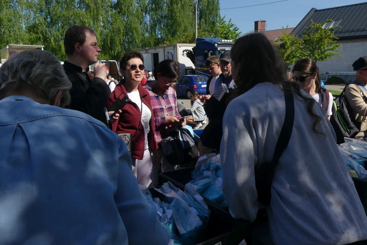 Pielgrzymi łagiewniccy dają świadectwo wiary - 2025