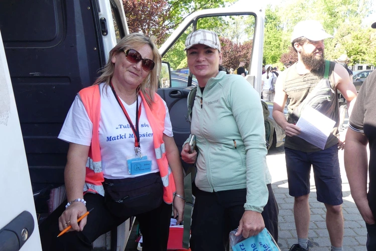 Pielgrzymi łagiewniccy dają świadectwo wiary - 2025