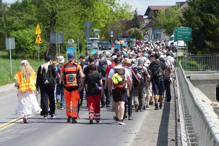 1. Grupa św. Faustyny w drodze do Łagiewnik - 2025