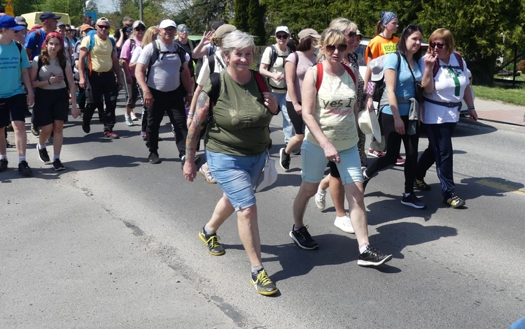 1. Grupa św. Faustyny w drodze do Łagiewnik - 2025