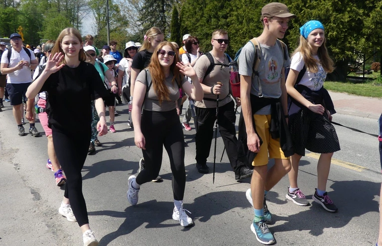 2. Grupa bł. Ks. Michała Sopoćki w drodze do Łagiewnik - 2025