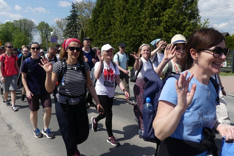 2. Grupa bł. Ks. Michała Sopoćki w drodze do Łagiewnik - 2025