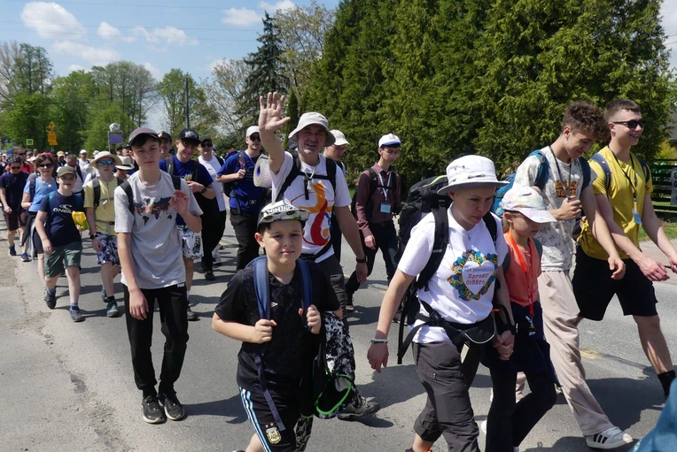 2. Grupa bł. Ks. Michała Sopoćki w drodze do Łagiewnik - 2025