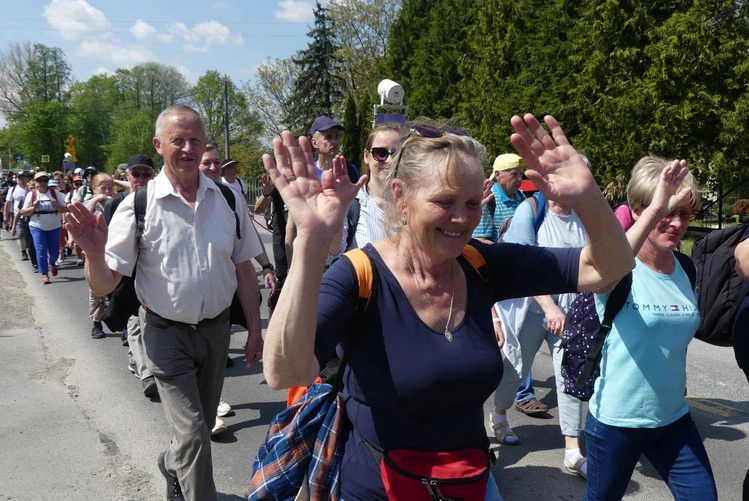 2. Grupa bł. Ks. Michała Sopoćki w drodze do Łagiewnik - 2025