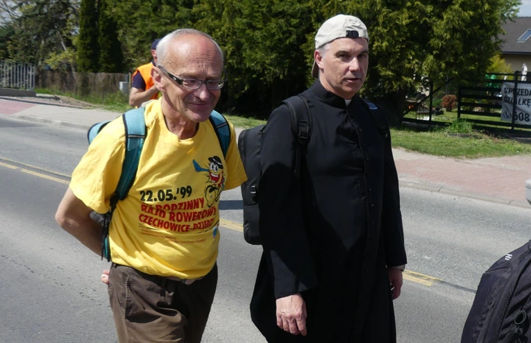 4. Grupa św. abp. Józefa Bilczewskiego w drodze do Łagiewnik - 2025