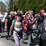 4. Grupa św. abp. Józefa Bilczewskiego w drodze do Łagiewnik - 2025