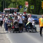 4. Grupa św. abp. Józefa Bilczewskiego w drodze do Łagiewnik - 2025