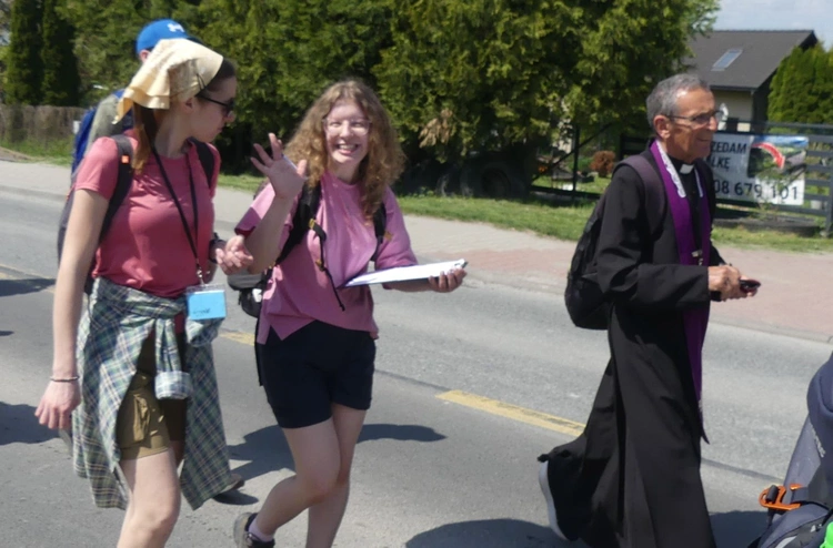 5. Grupa św. Matki Teresy w drodze do Łagiewnik - 2025