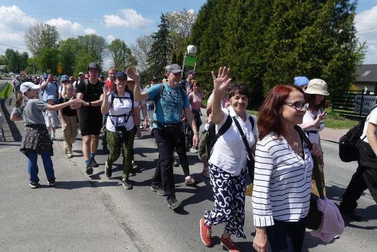 5. Grupa św. Matki Teresy w drodze do Łagiewnik - 2025