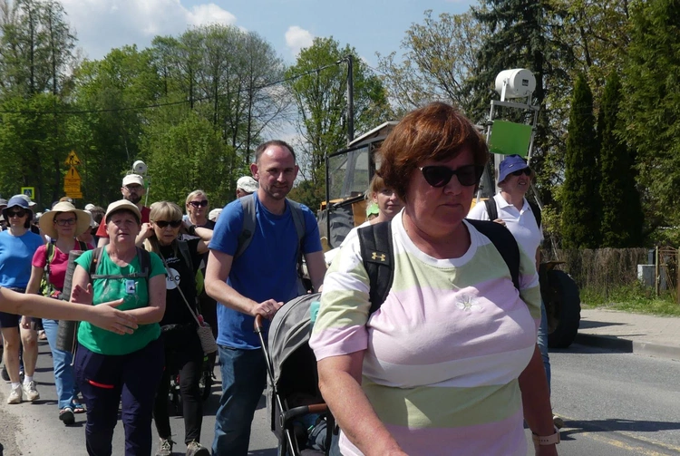 5. Grupa św. Matki Teresy w drodze do Łagiewnik - 2025