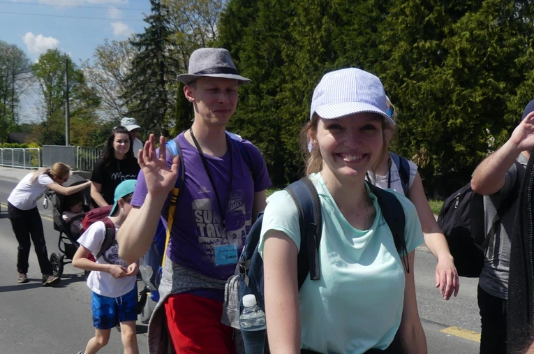 7. Grupa św. Brata Alberta w drodze do Łagiewnik - 2025