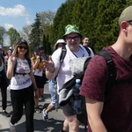 7. Grupa św. Brata Alberta w drodze do Łagiewnik - 2025