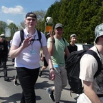 7. Grupa św. Brata Alberta w drodze do Łagiewnik - 2025