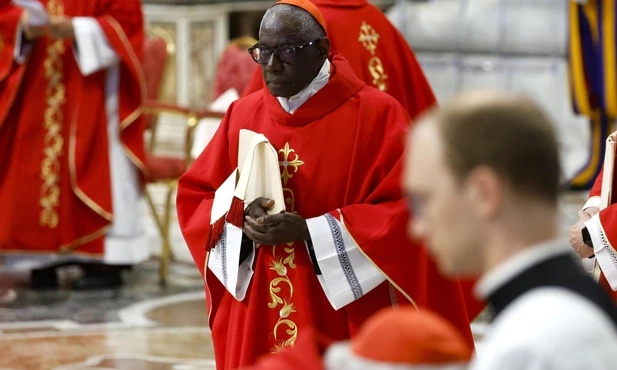 Kardynałowie rozmawiali o ciągłości trzech ostatnich pontyfikatów