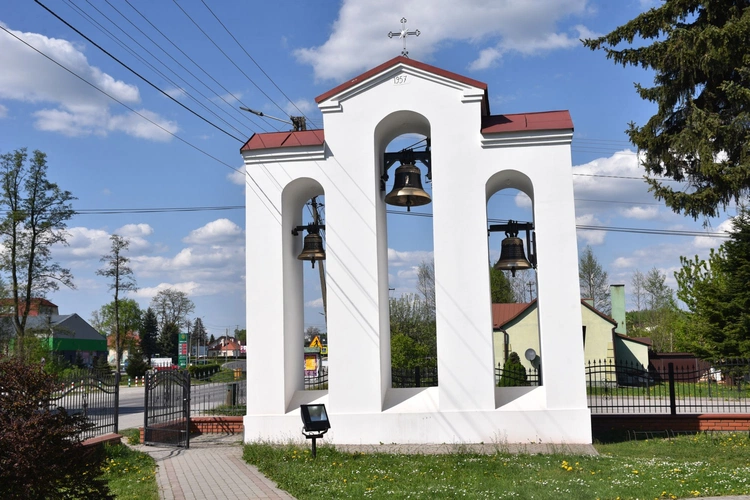 Parafia NMP Królowej Polski w Ostrowie
