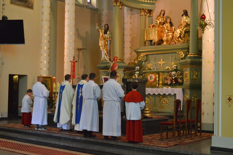Pielgrzymka szensztacka - Eucharystia i wymarsz pielgrzymów