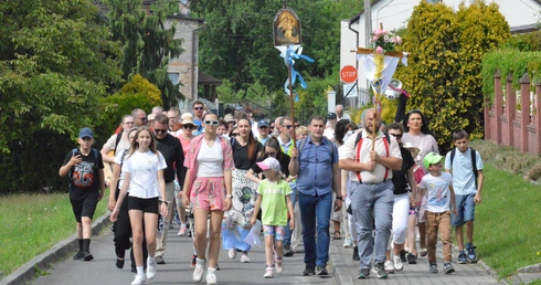 Radlin-Turza Śląska. Piesza pielgrzymka Ruchu Szensztackiego