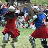 Przenieśli się w czasie i poczuli ducha średniowiecza