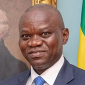Gabon: Były szef armii zaprzysiężony na prezydenta
