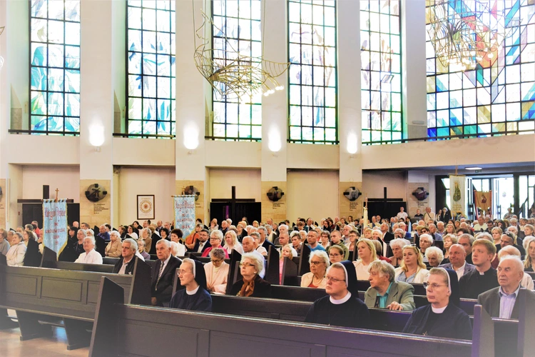 Testament z krzyża i historii - 3 Maja w parafii ludzi pracy