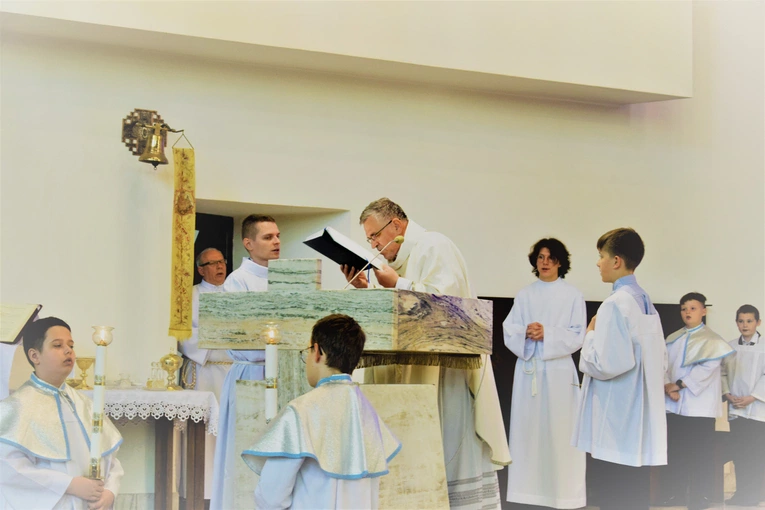 Testament z krzyża i historii - 3 Maja w parafii ludzi pracy