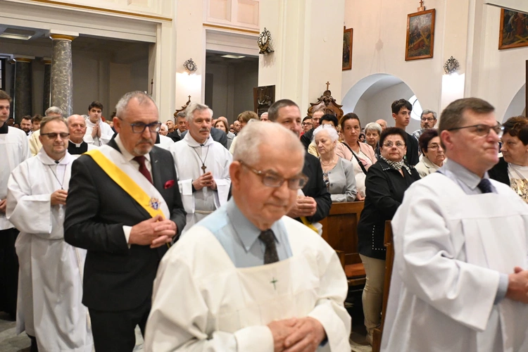 Instalacja nowego proboszcza w parafii NSPJ w Nowym Targu