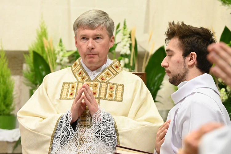 Instalacja nowego proboszcza w parafii NSPJ w Nowym Targu