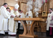 Poświęcenie kościoła w Nowych Załubicach
