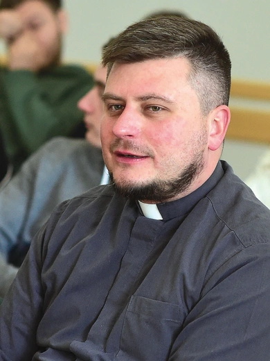 – Nie poddawaj się, cierpliwie trwaj przy Jezusie – mówi ks. Kamil Falkowski.