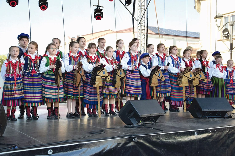 Radosne Nutki  w czasie występu. 