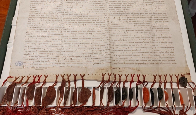 Konklawe: historia między średniowieczem a przyszłością