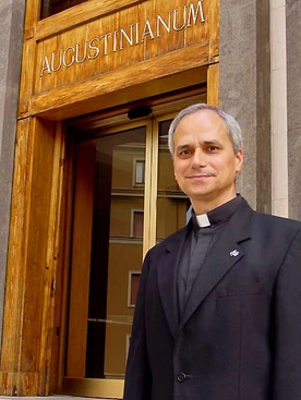 Prevost: „Biskup to pasterz bliski ludowi, a nie menedżer”