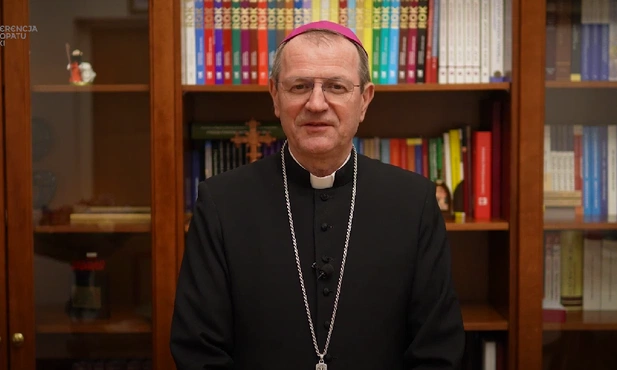 Przewodniczący Episkopatu o nowym Papieżu: jest wysłannikiem pokoju