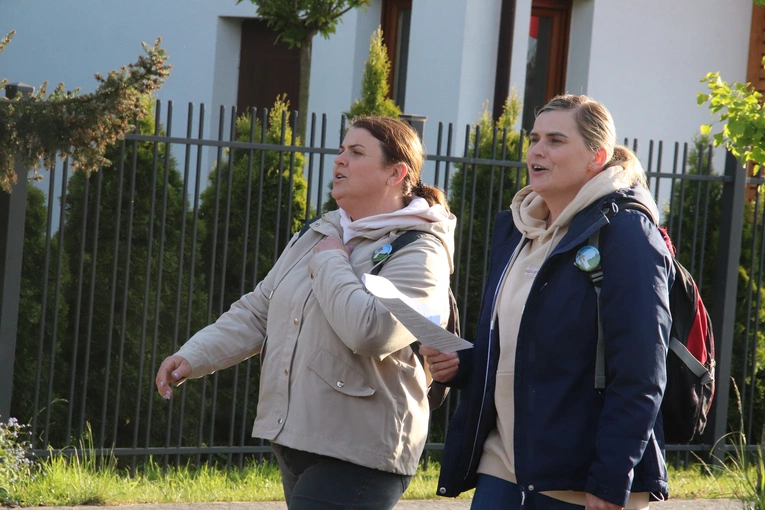 I Nocna Pielgrzymka Śladami Kapliczek w parafii w Powidzku