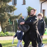 I Nocna Pielgrzymka Śladami Kapliczek w parafii w Powidzku