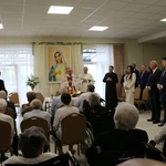 Stara Wrona. Msza św. i poświęcenie figury Matki Bożej z Zakładzie Opiekuńczo-Leczniczym