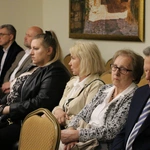 Stara Wrona. Msza św. i poświęcenie figury Matki Bożej z Zakładzie Opiekuńczo-Leczniczym