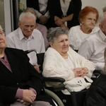 Stara Wrona. Msza św. i poświęcenie figury Matki Bożej z Zakładzie Opiekuńczo-Leczniczym