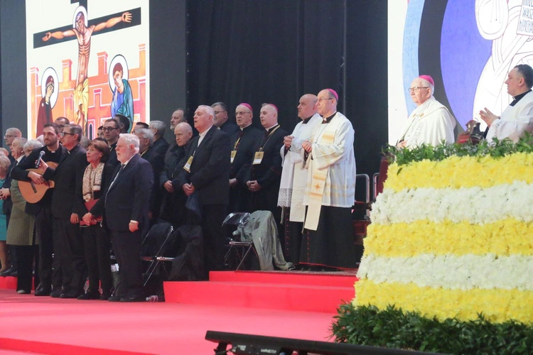 Pełni radości
