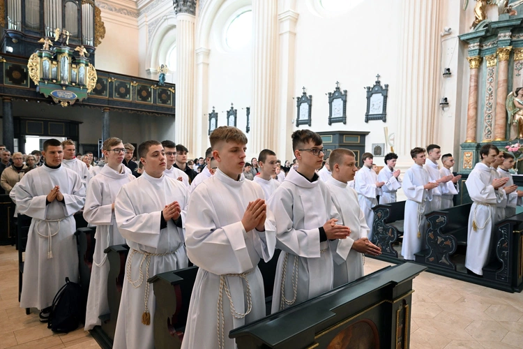 Pielgrzymka ministrantów do Skrzatusza